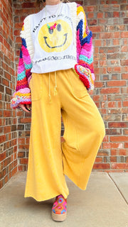 Weekend Wanderer Cropped Sweatpants-Mustard