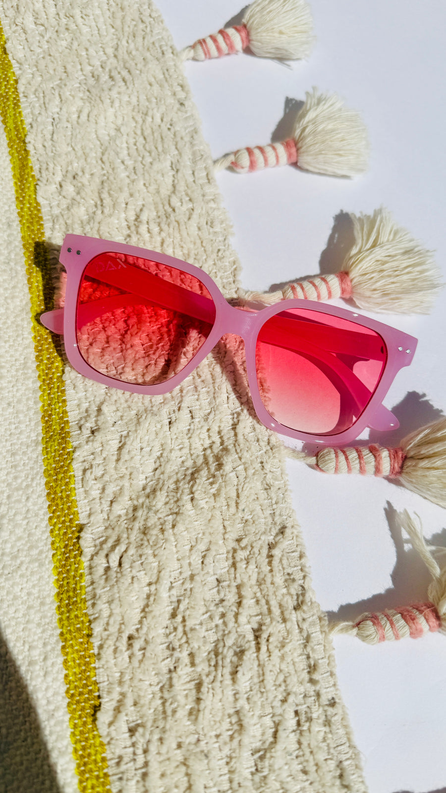 Linny Pink Sunglasses