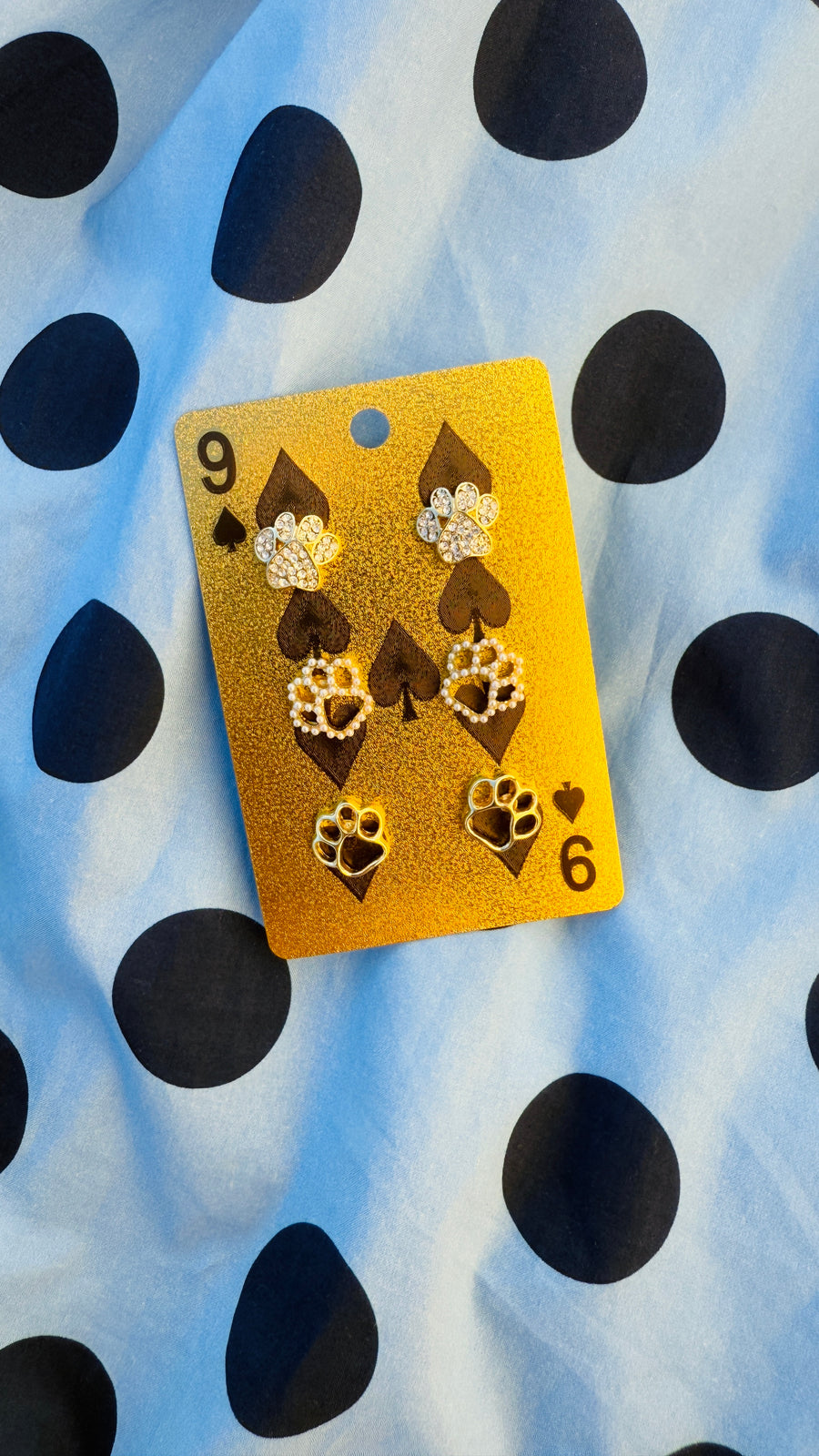 Bulldog Spirit Paw Studs