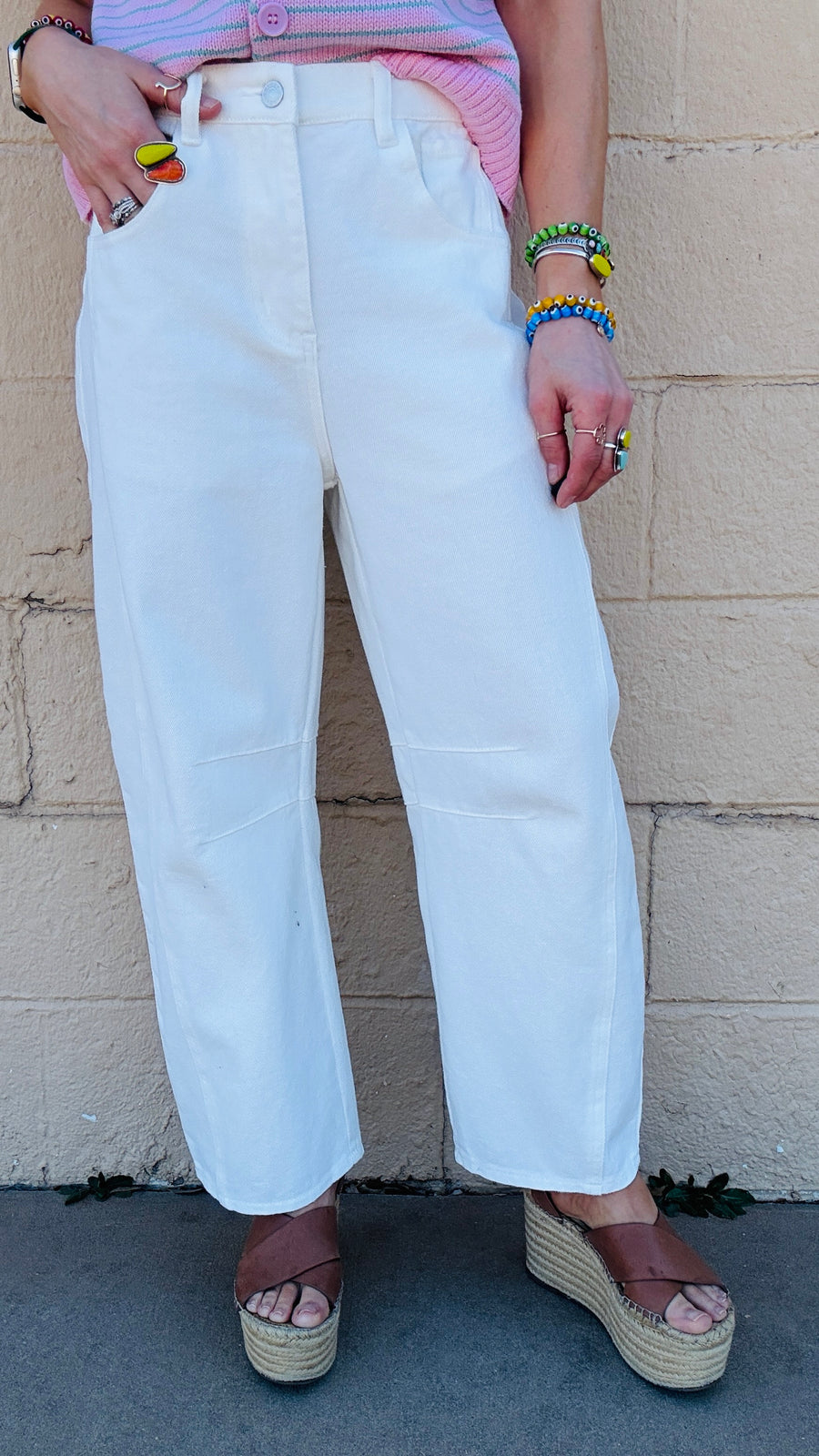 Urban Edge Cropped Barrel Jeans-White