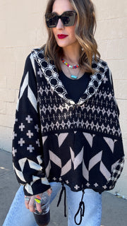 Black & White Aztec Print Knit Pullover