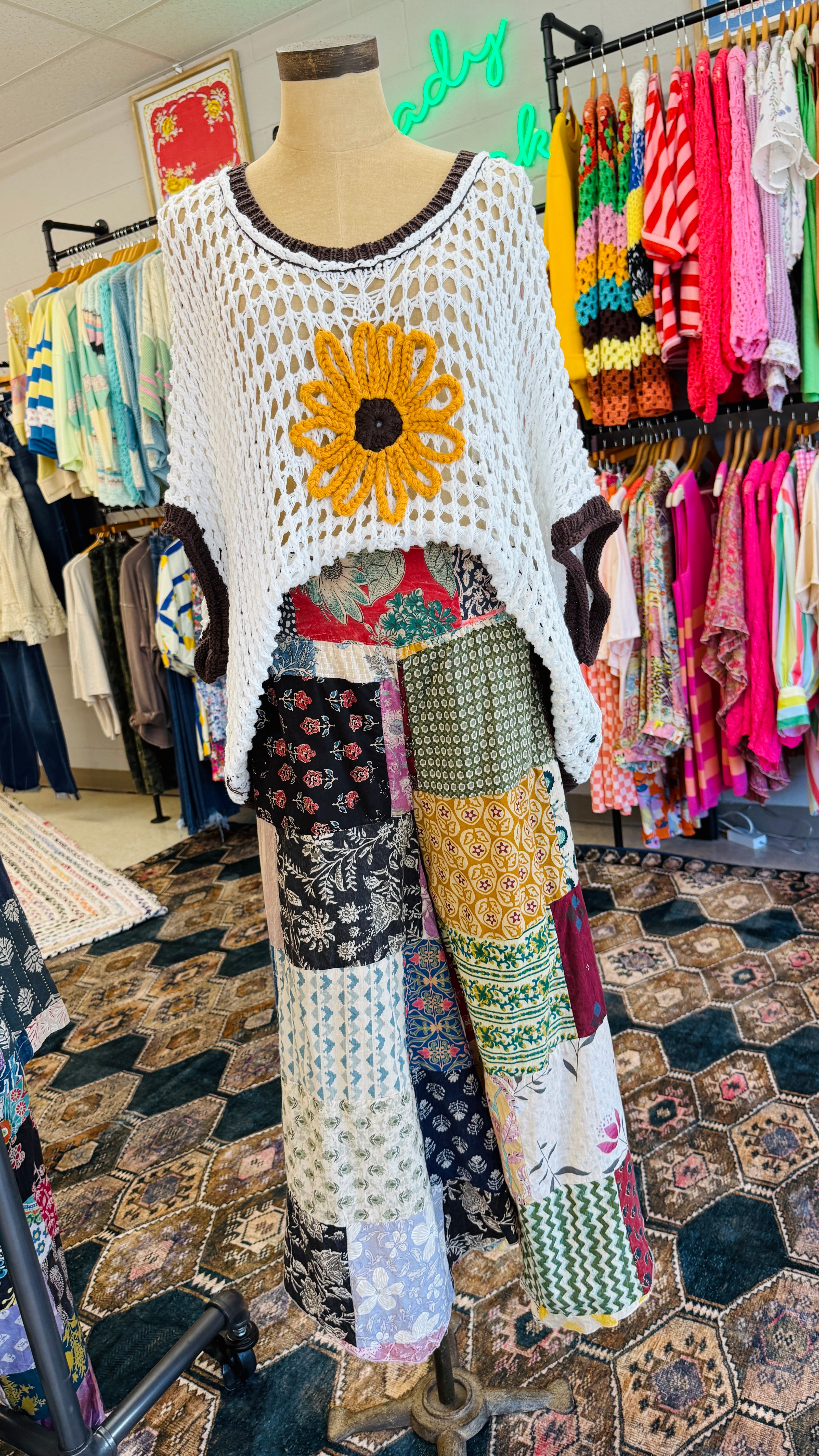 Sunset Mosaic Cropped Pants