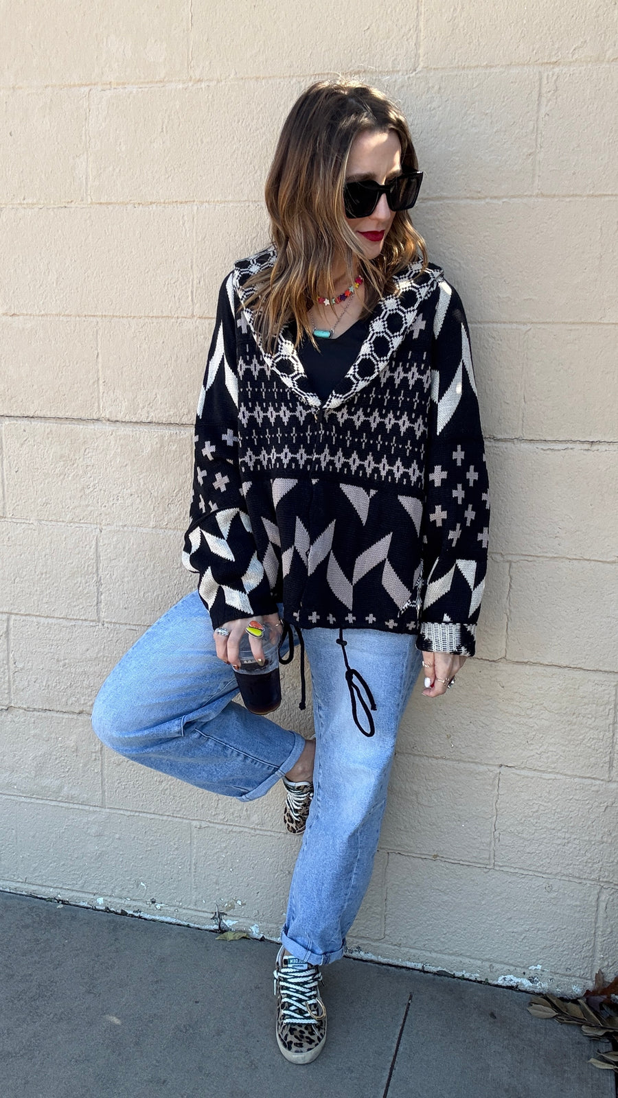 Black & White Aztec Print Knit Pullover