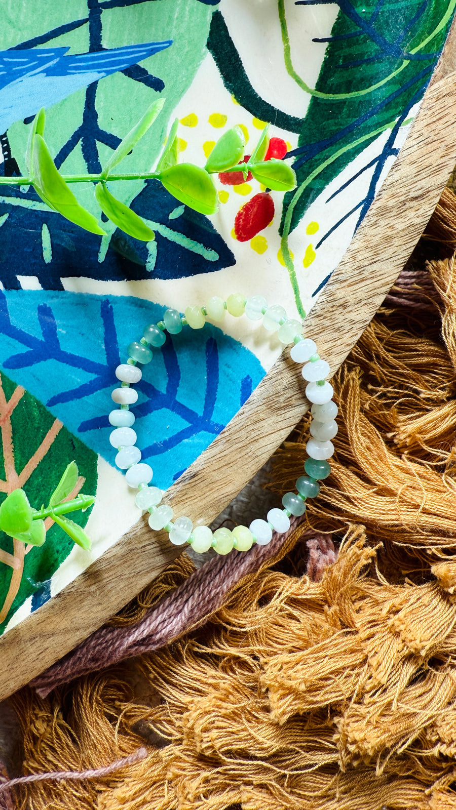 Gradient Green Stone Beaded Elastic Bracelet