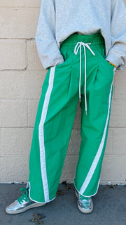 Stride and Style Windbreaker Pants- Green & White