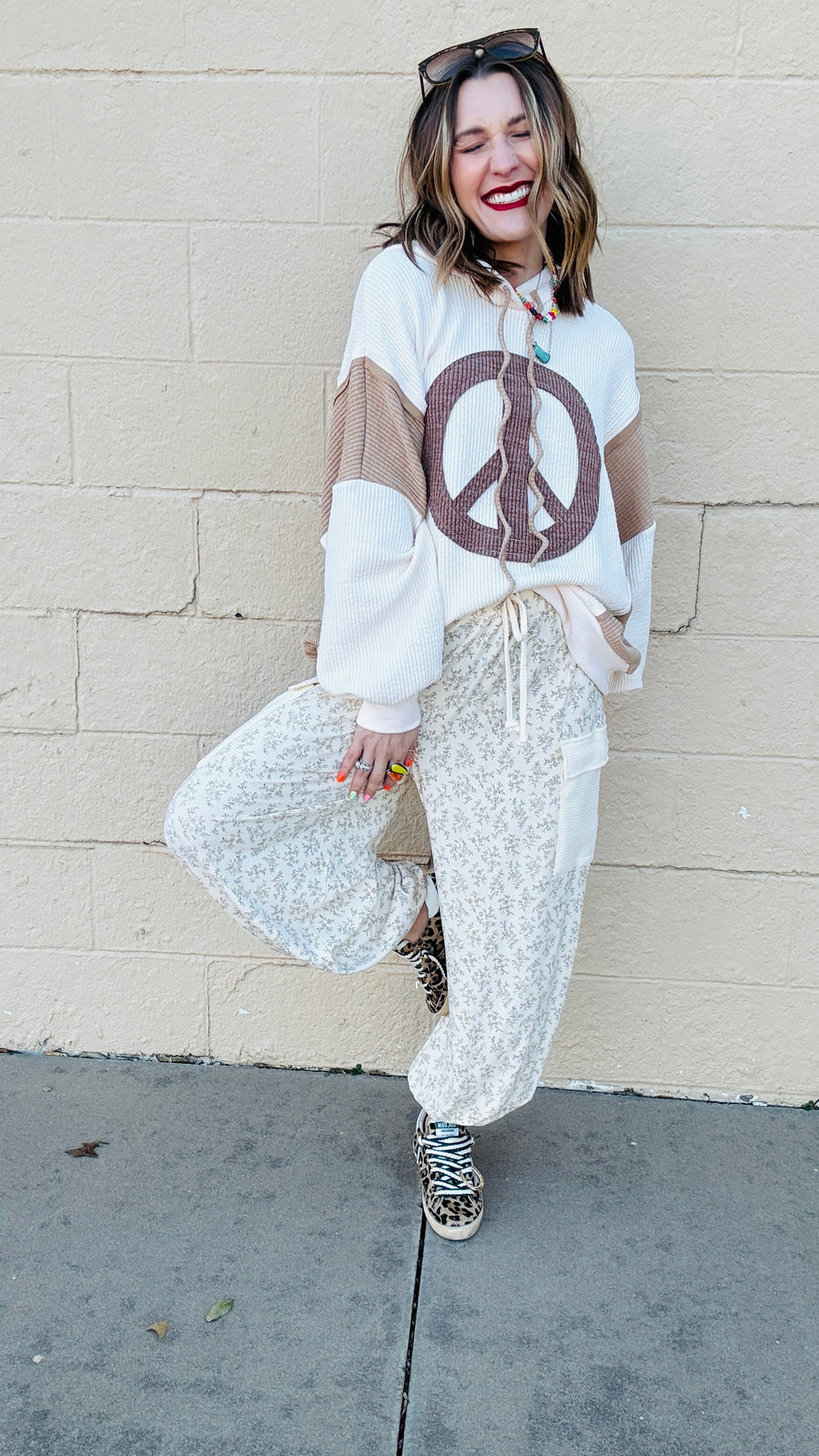 Olivia Floral Print Relaxed Joggers- Butter Cream