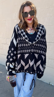 Black & White Aztec Print Knit Pullover